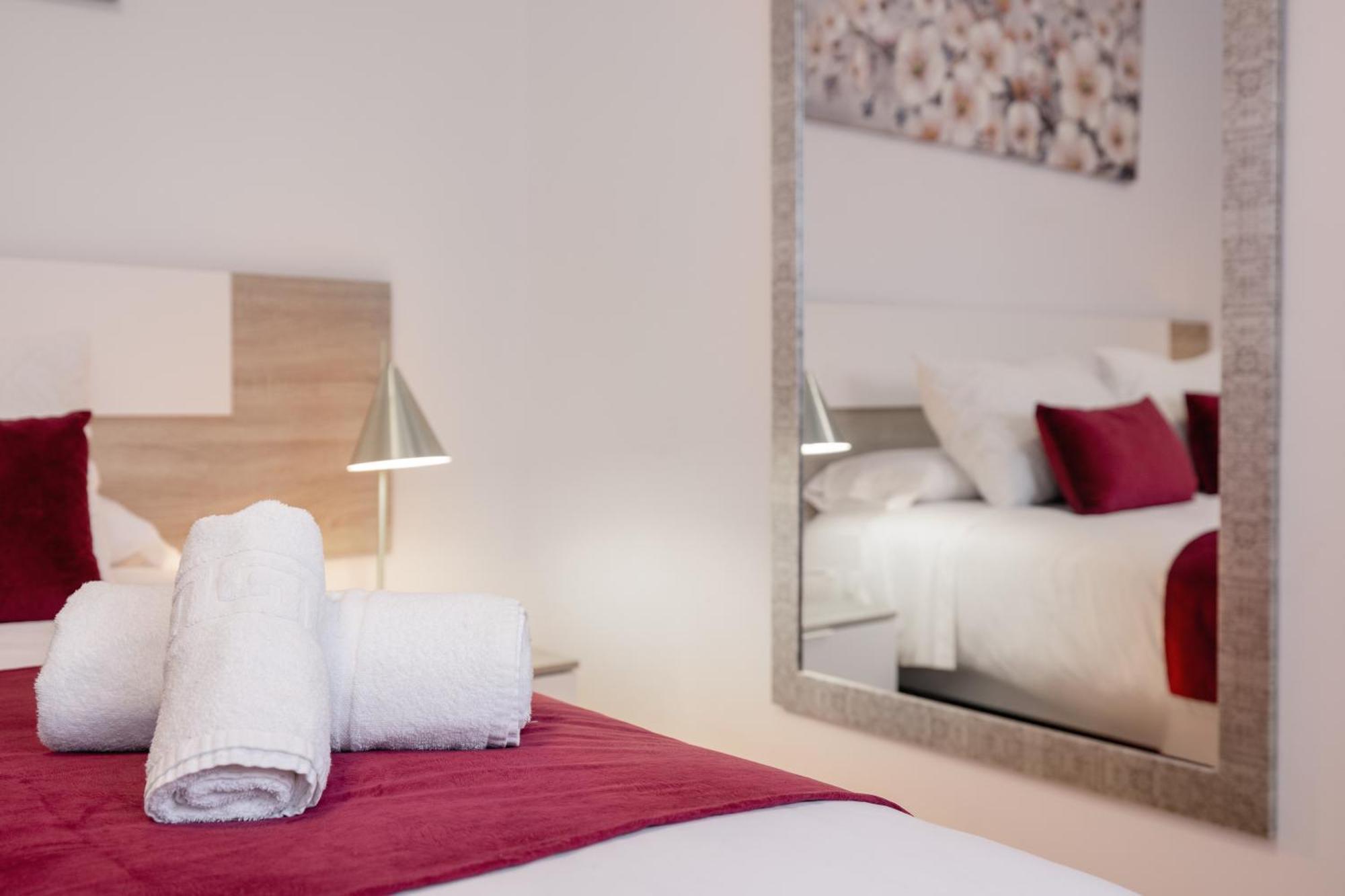 Apartamentos Trianasol Sevilla Eksteriør bilde